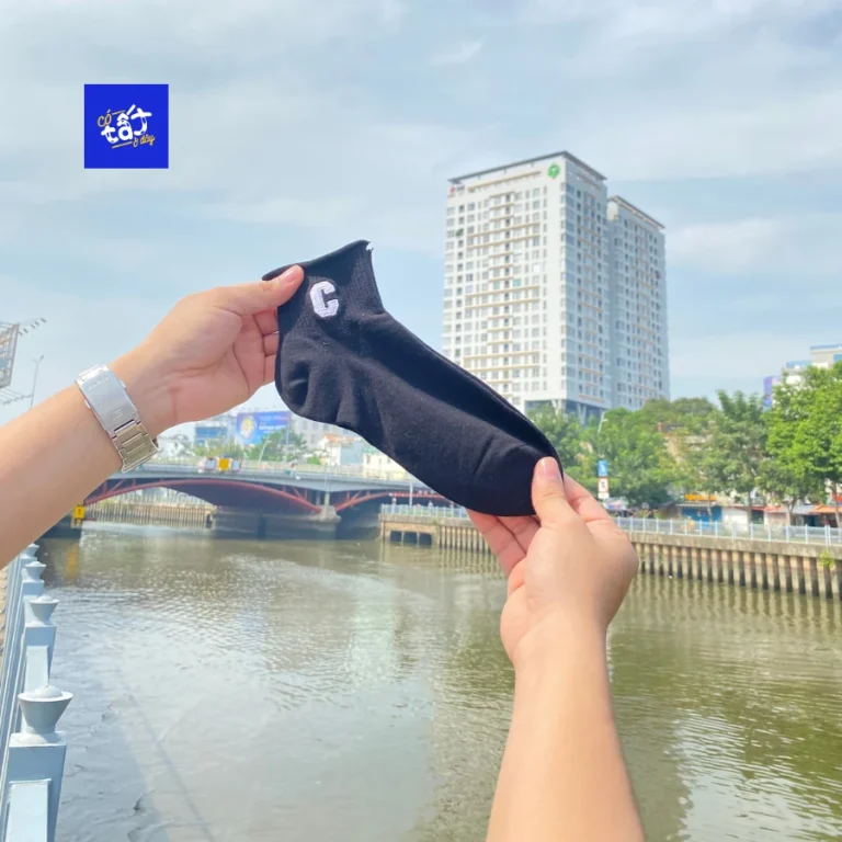 Tất Vớ Đen Cổ Trung Hoạ Tiết Chữ C