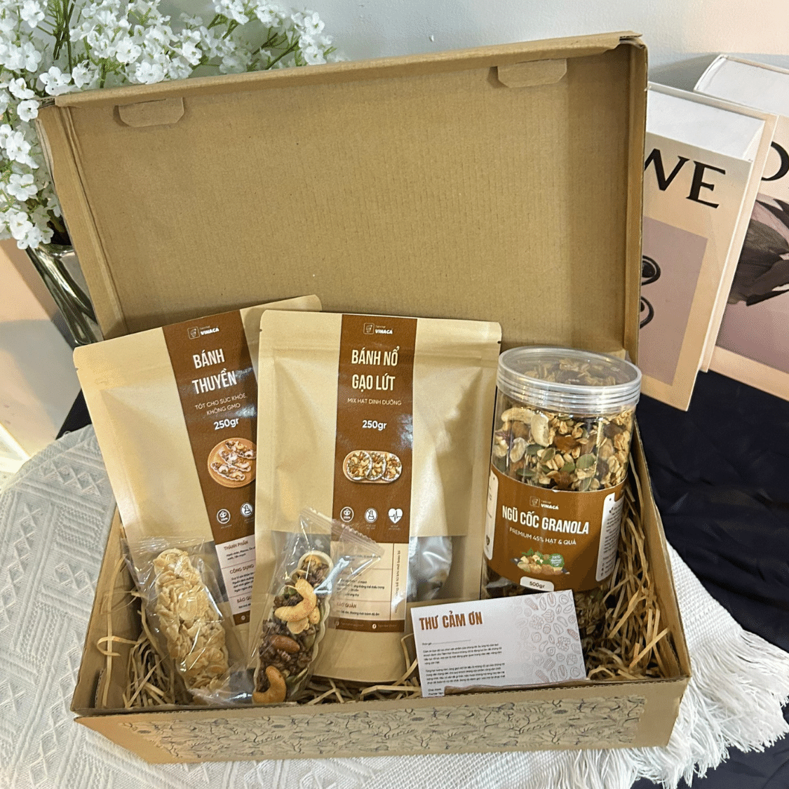 Combo Sức khỏe (Bánh thuyền thập cẩm, granola 55%, bánh nổ mix hạt)