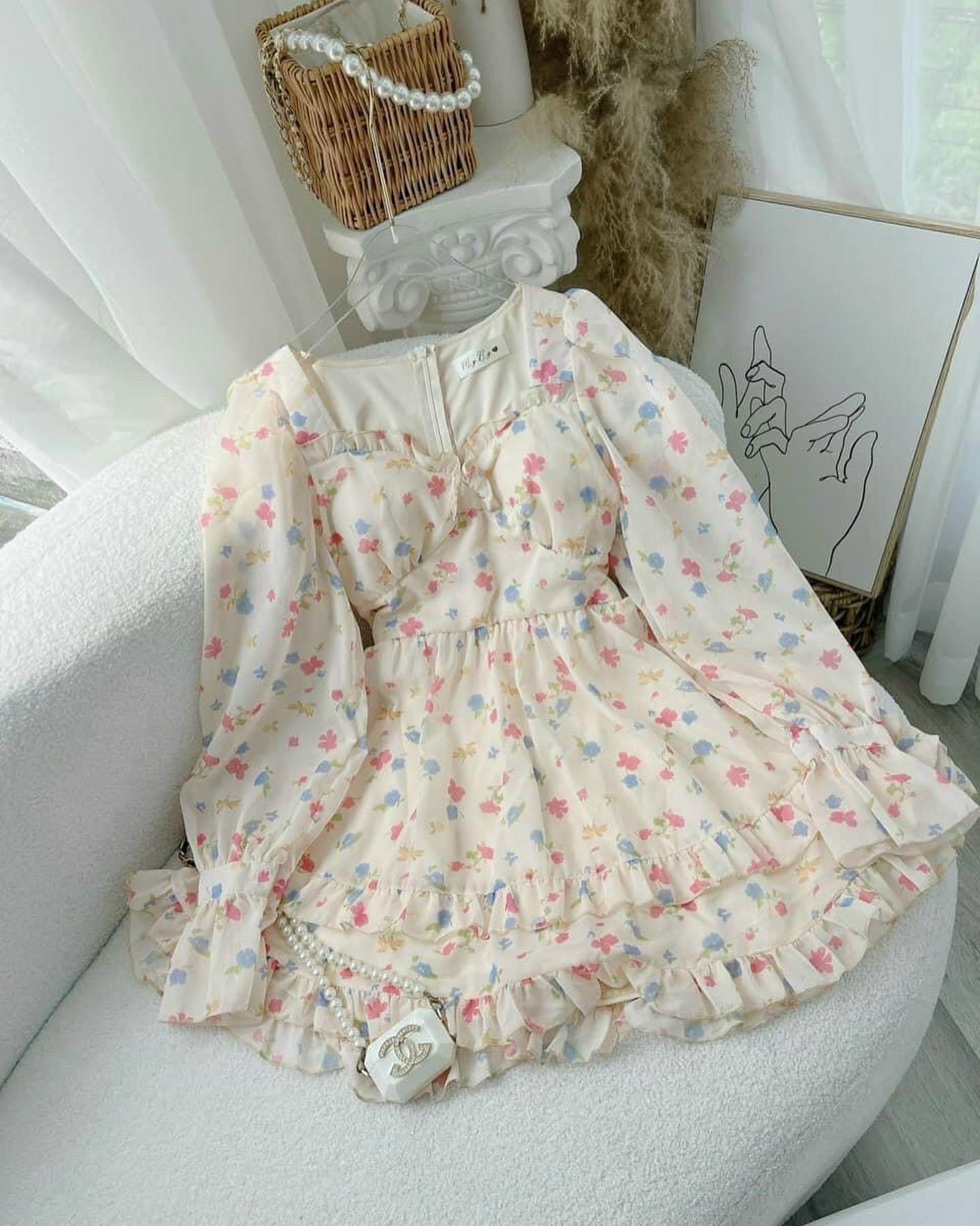 Đầm hoa cúp ngực rớt tay loe