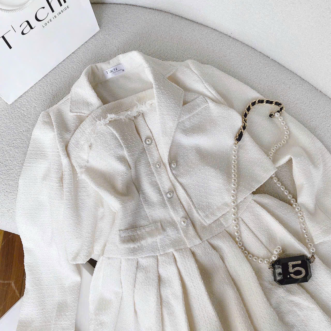 SET TRẮNG CỔ PETER VIỀN REN KÈM CHÂN VÁY XOÈ TẦNG PHONG CÁCH LOLITA