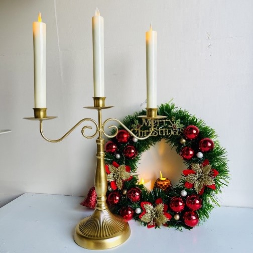 Chân nến phong cách cổ điển trang trí Giáng Sinh