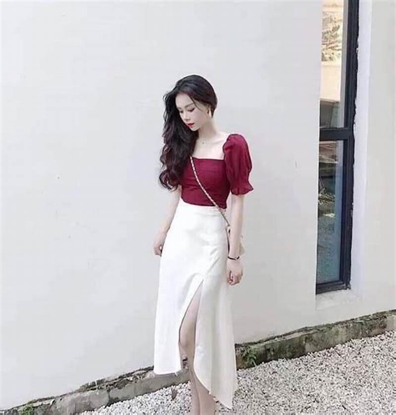 Chân váy xẻ tà cá tính