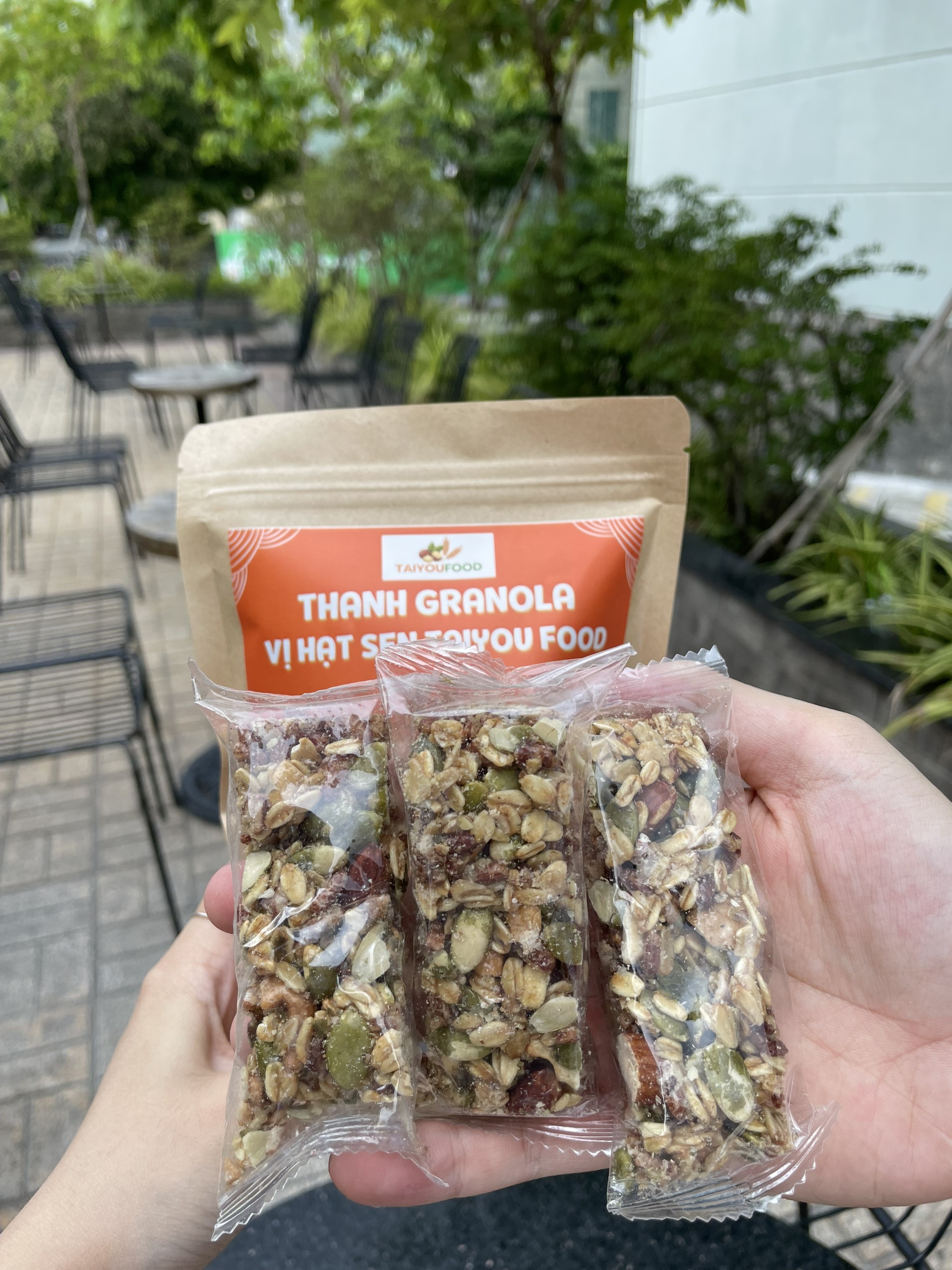 Bánh Ngũ Cốc Granola Vị Hạt Sen Túi 250gr