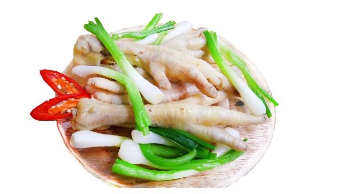 Chân gà hấp hành