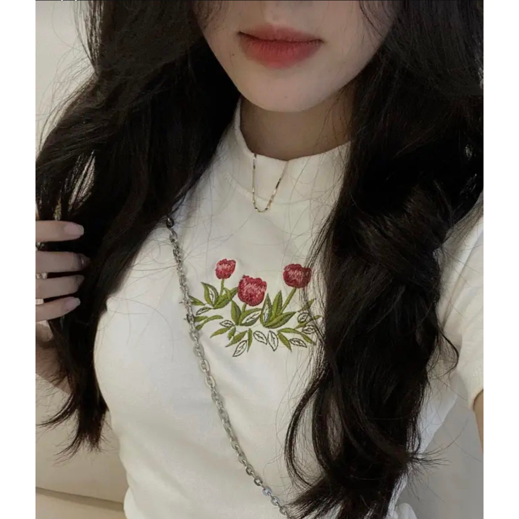 The Unbound - Áo Thun Baby Tee Thêu Hoa