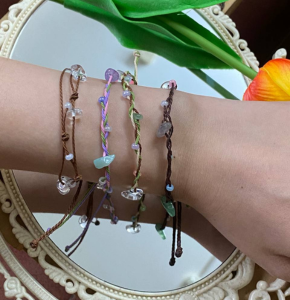 Vòng tay đá handmade dây sáp đủ màu