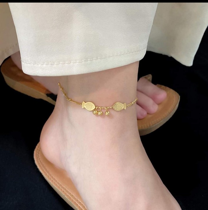 Lắc Chân Song Ngư