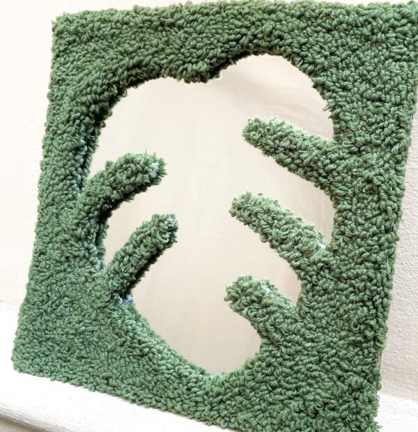 Gương thêu nổi - Hình lá cây