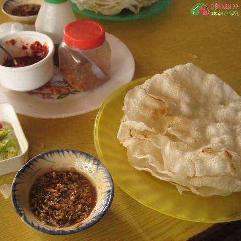 Bánh tráng nước dừa Tam Quan