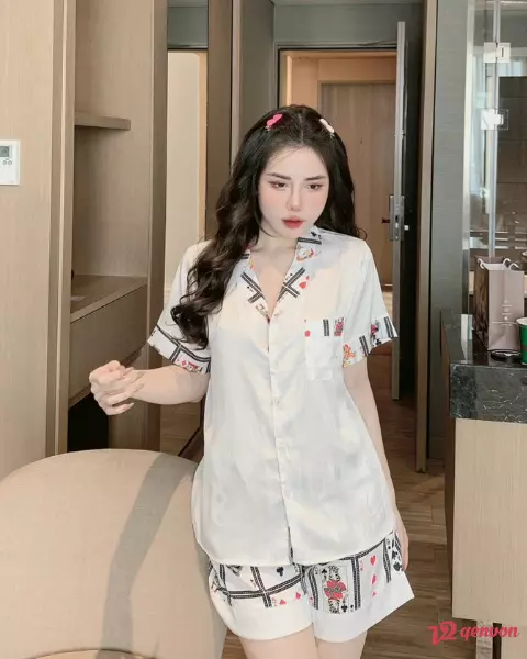 Đồ bộ pijama nữ lụa xước trơn viền lá bài PNN1001