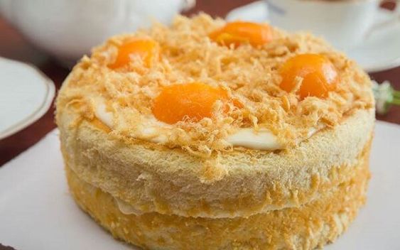 Bánh bông lan trứng muối