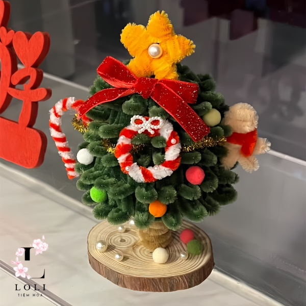 Cây thông Noel kẽm nhung