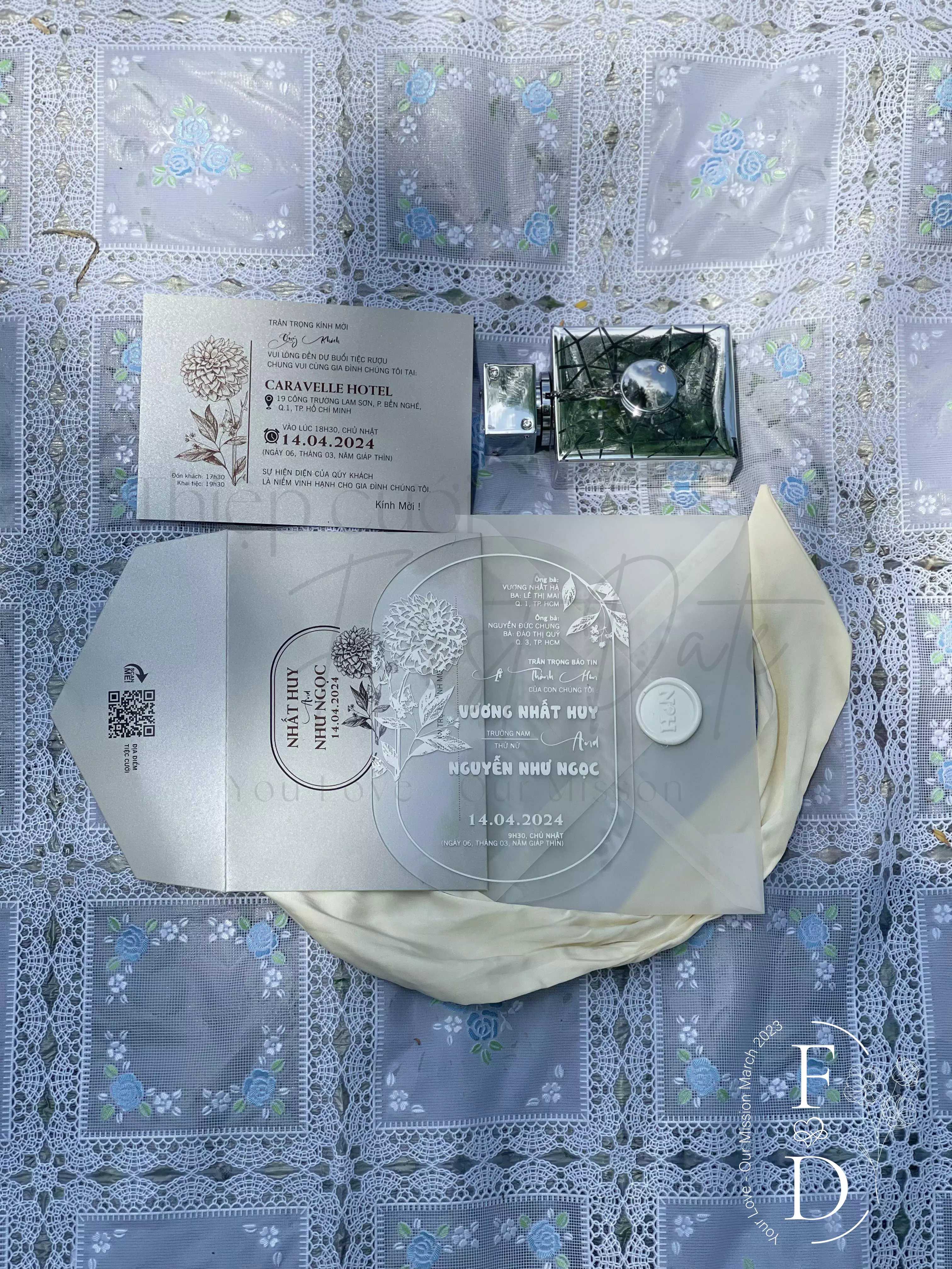 Thiệp cưới in ảnh | DQ-TTN-18-250 | Mẫu thiệp cưới họa tiết lá