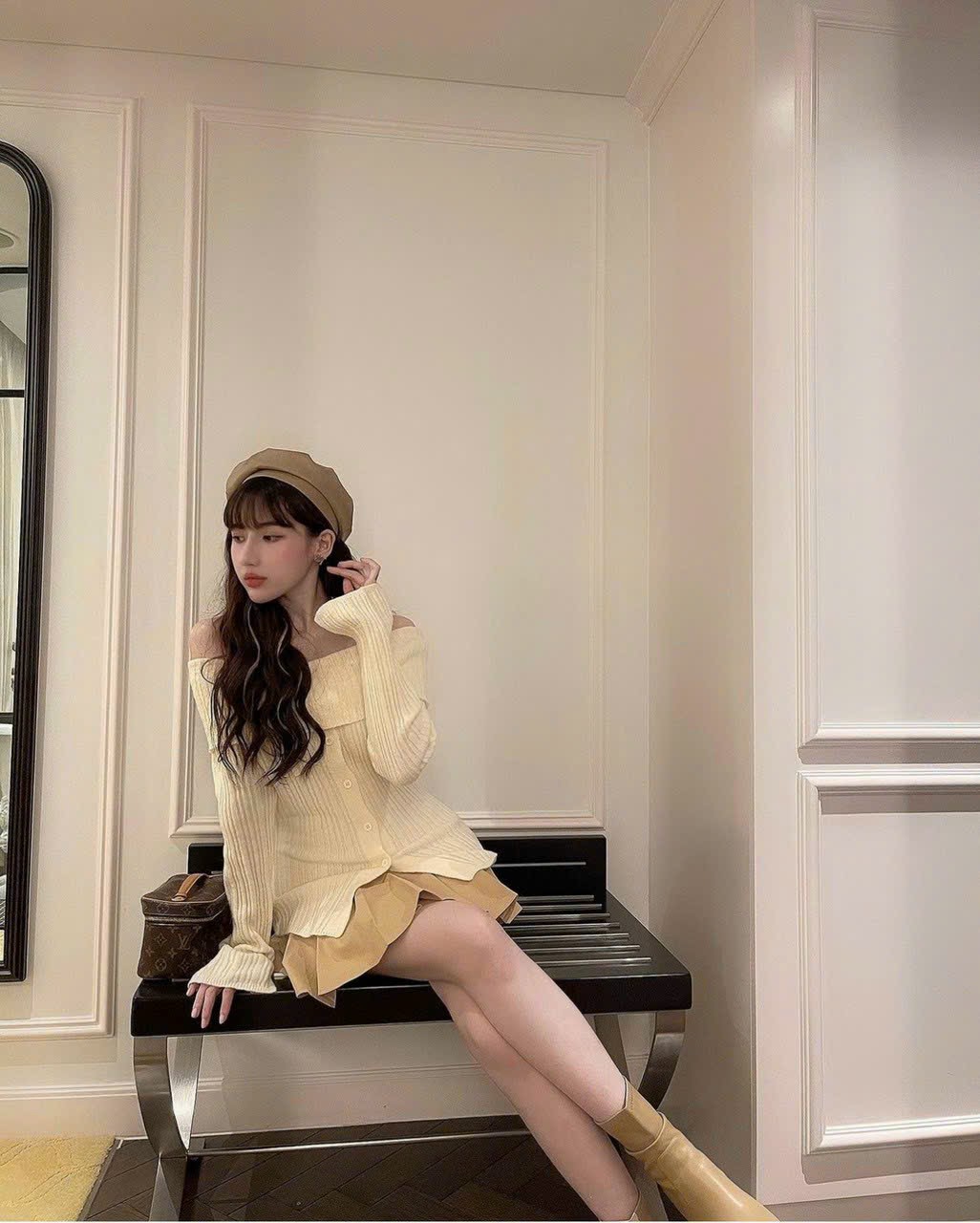 SET ÁO NÂU CỔ V VIỀN BÈO TAY DÀI MIX CHÂN VÁY JEAN TRẮNG