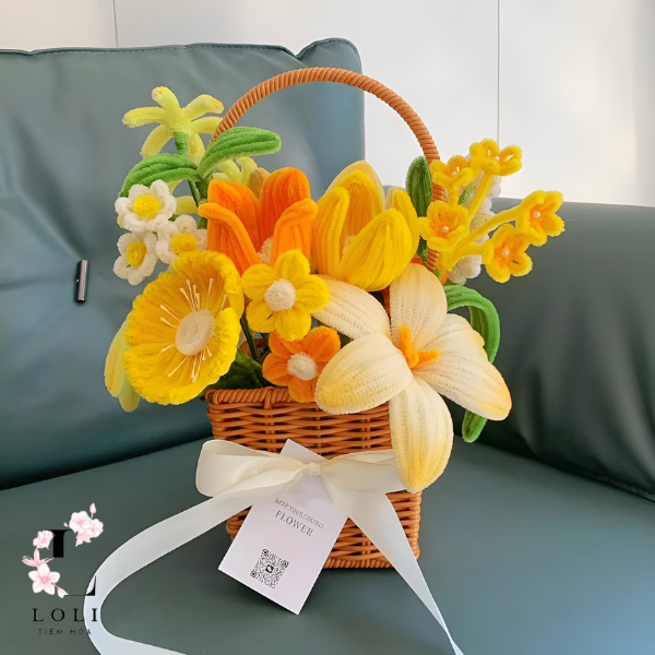 Giỏ hoa mix handmade tặng thầy cô