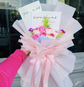 Bó Hoa Sáp Mix 3 Màu Giấy Vogue Hanaflower