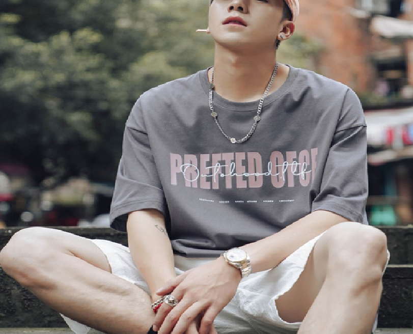 áo thun unisex in chữ màu xám xi măng