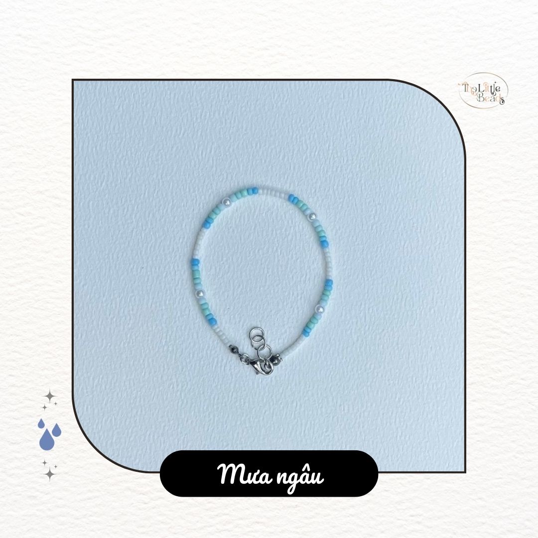 Vòng tay handmade The Little Beads "Mưa ngâu" màu trắng, xanh da trời