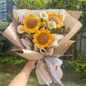Bó hoa hướng dương bằng len