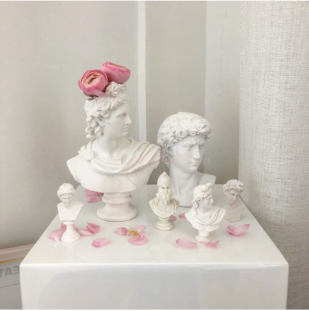 Tượng trang trí để bàn