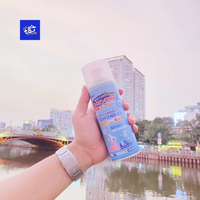Chai Xịt Khử Mùi Giày Dép Hôi Chân