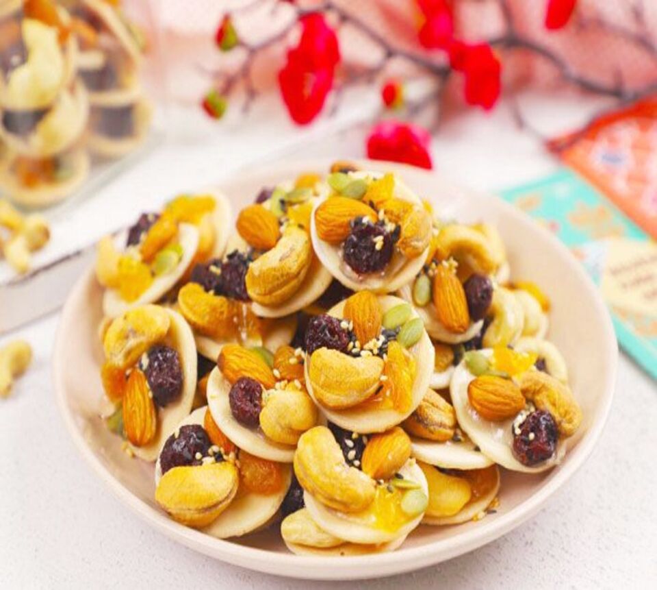 Bánh Đồng Tiền Mix Hạt Dinh Dưỡng Siêu Ngon, Hạt Điều, Nho, Bí Xanh