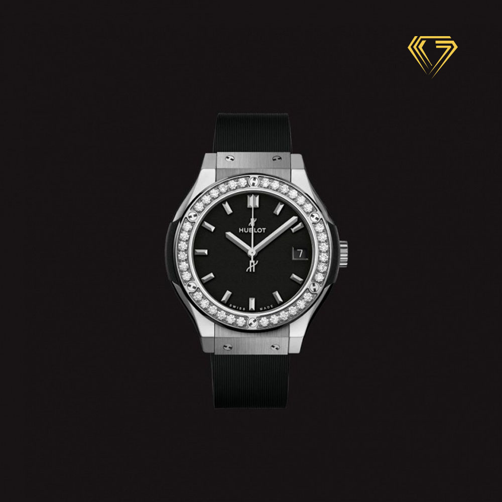 Hublot Classic Fusion Titanium Black Benzel Diamonds 33mm