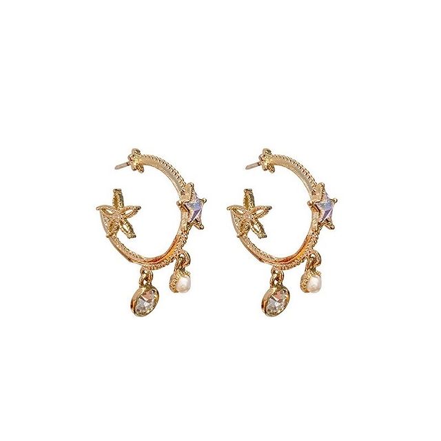 Khuyên tai ngôi sao