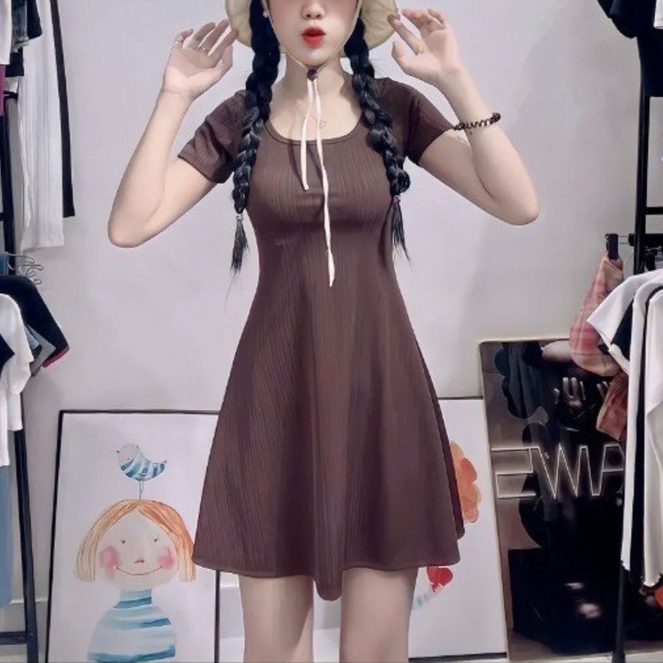 The Unbound - ĐẦM CỔ VUÔNG NỮ