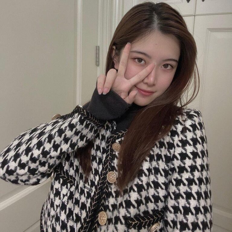 Fortee Áo Dạ Tweed CARO Dáng Ngắn Tiểu Thư