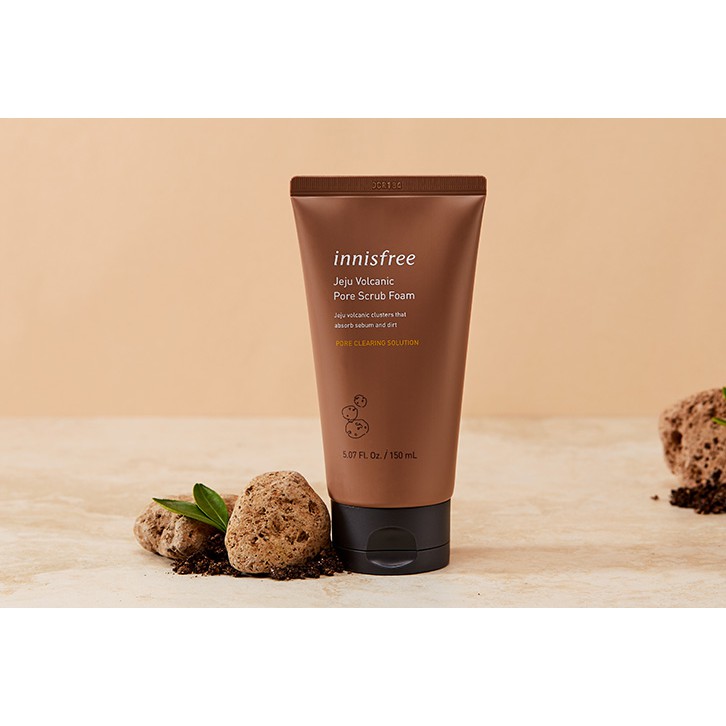 Sữa rửa mặt  Innisfree Jeju Volcanic Pore Scrub Foam
