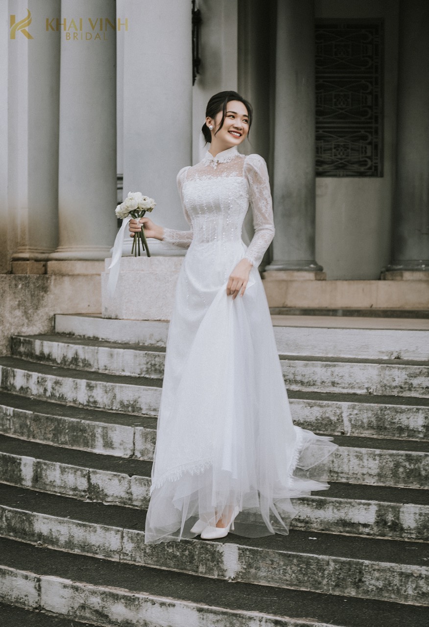 Áo Dài Cô Dâu Màu Trắng Thiết Kế Riêng Biệt May Sẵn Màu Trắng Tinh Khôi 03