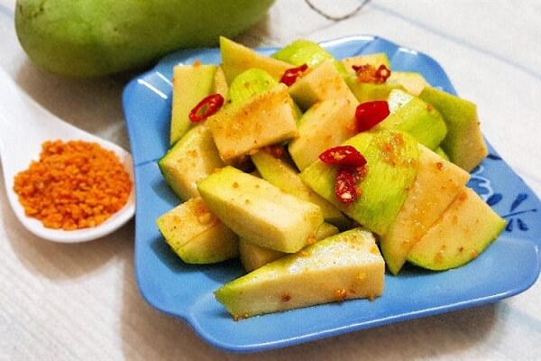 Xoài Lắc Muối Tôm
