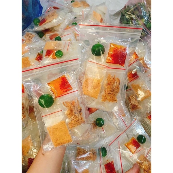 Bánh tráng phơi sương muối nhuyễn hành