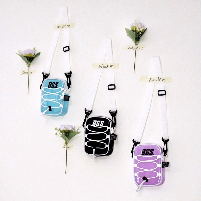 Túi đeo chéo nhỏ by BUBBLE GUM STUDIO