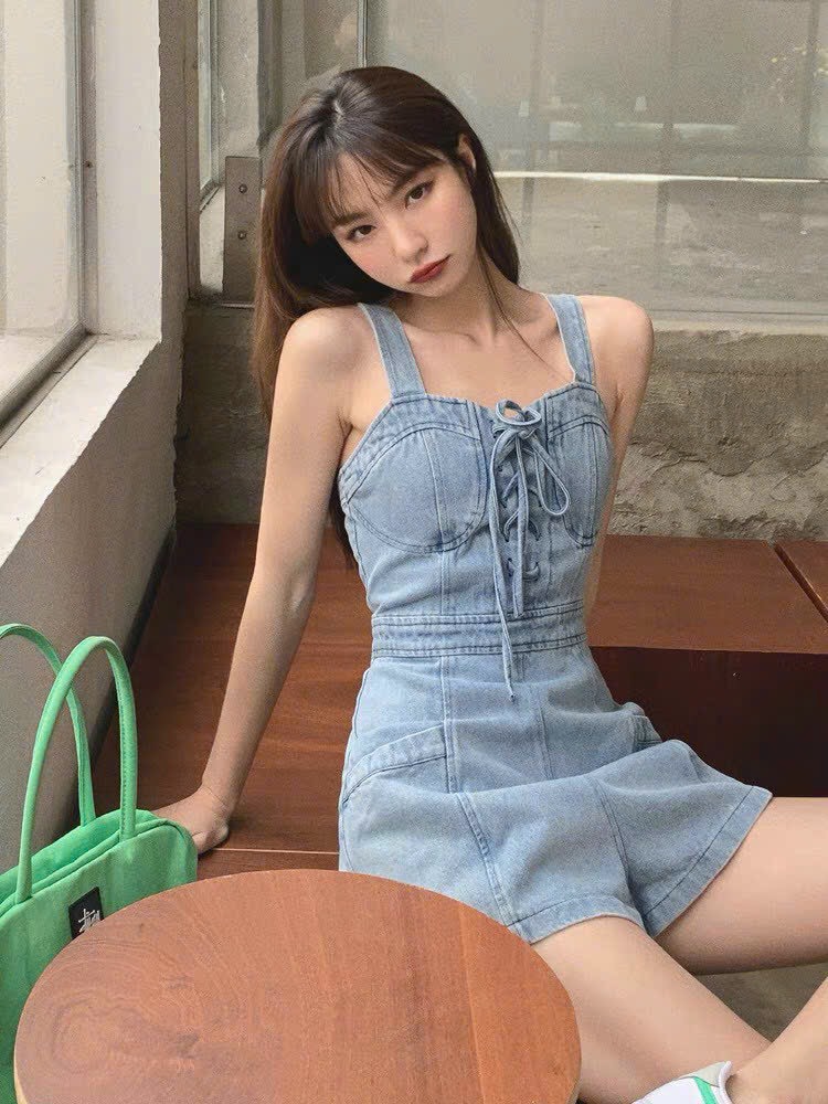 SET YẾM JEAN SHORT ĐAN DÂY NGỰC KÈM SƠ MI TRẮNG CỔ SEN DỄ THƯƠNG LOLI