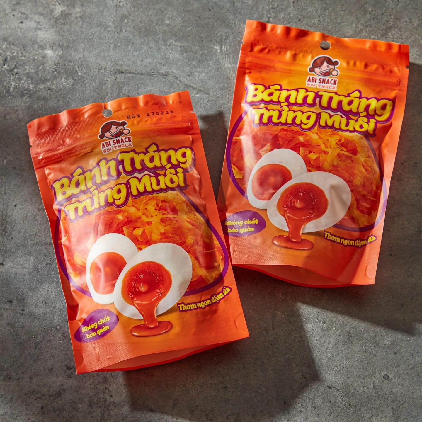 Bánh tráng trứng muối