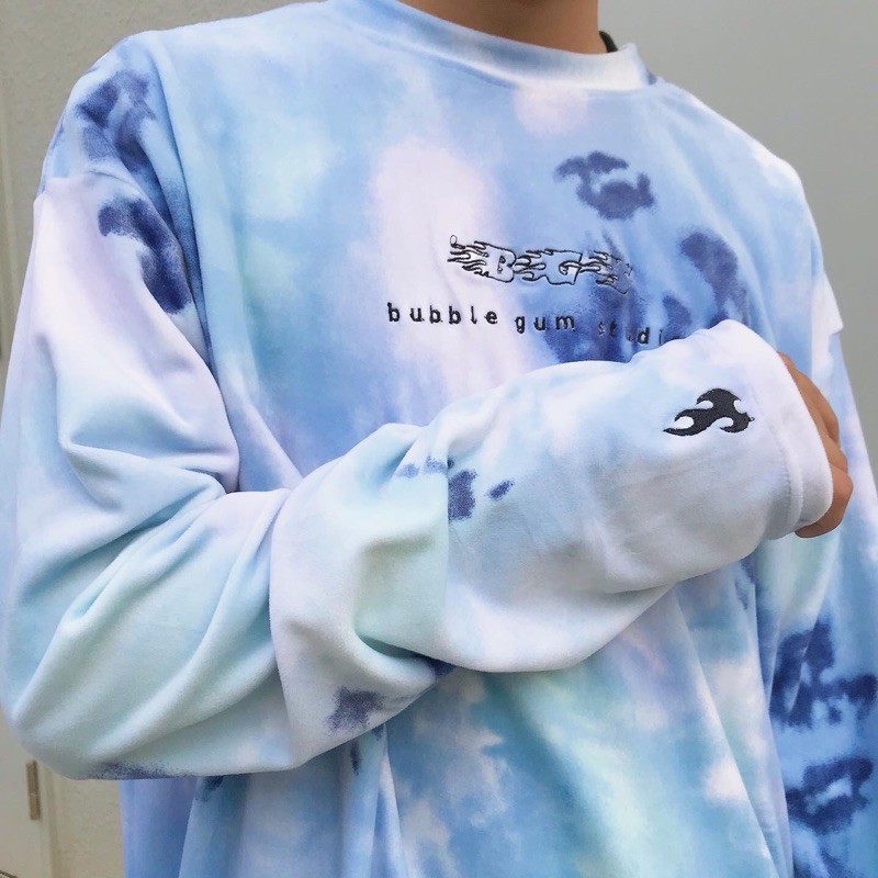 Áo Sweater chất Nhung - thêu hình xí ngầu và lửa - by Bubble Gum studio