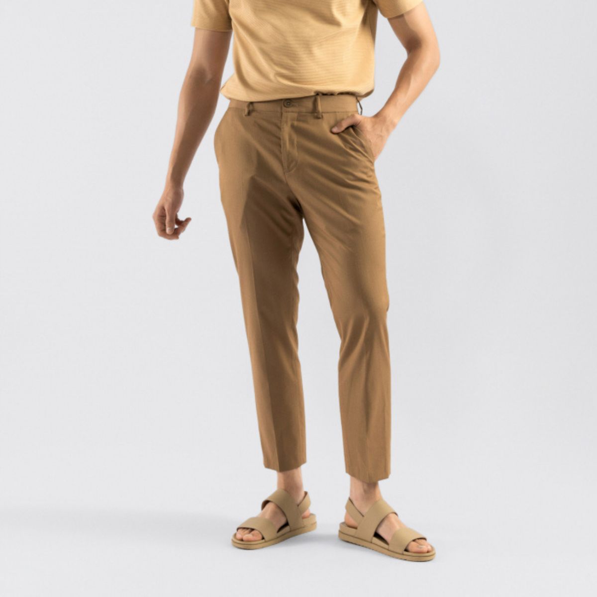 Quần Vải Nam Trơn Form Slim Crop