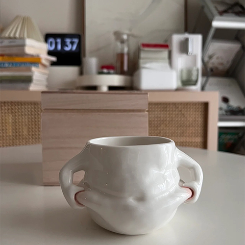 Cốc sứ bụng béo 320ML - VTT có quai cầm vui nhộn