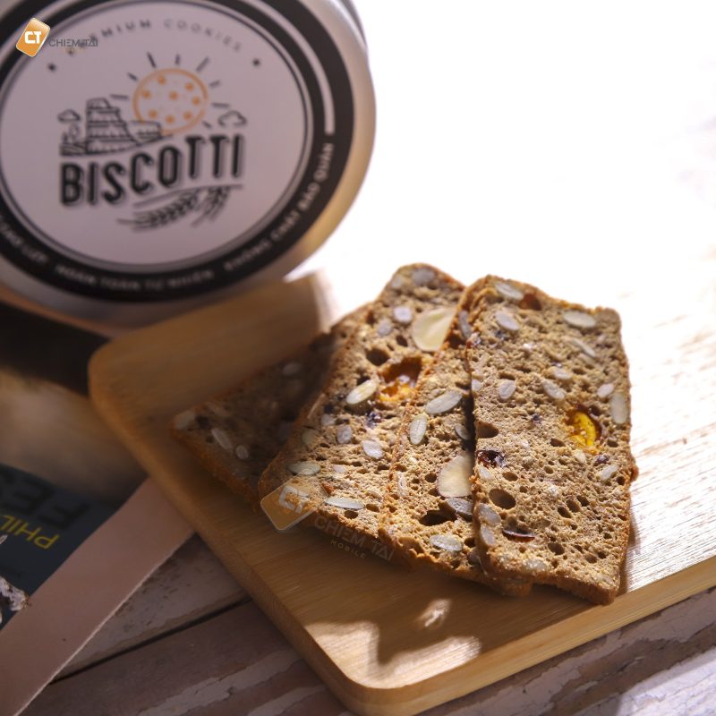 Bánh biscotti vị hạnh nhân và hạt dẻ