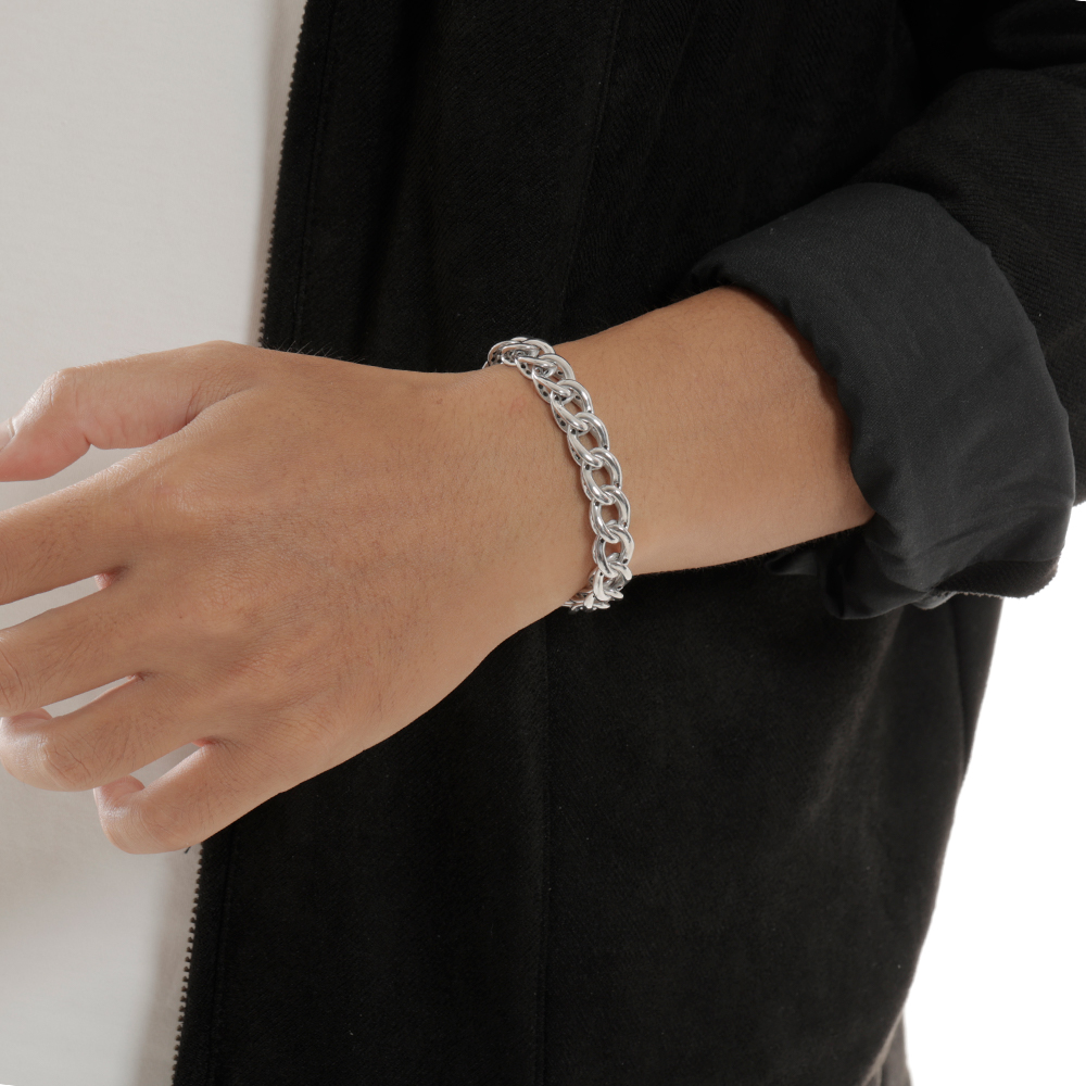 Vòng tay phong cách basic đường phố