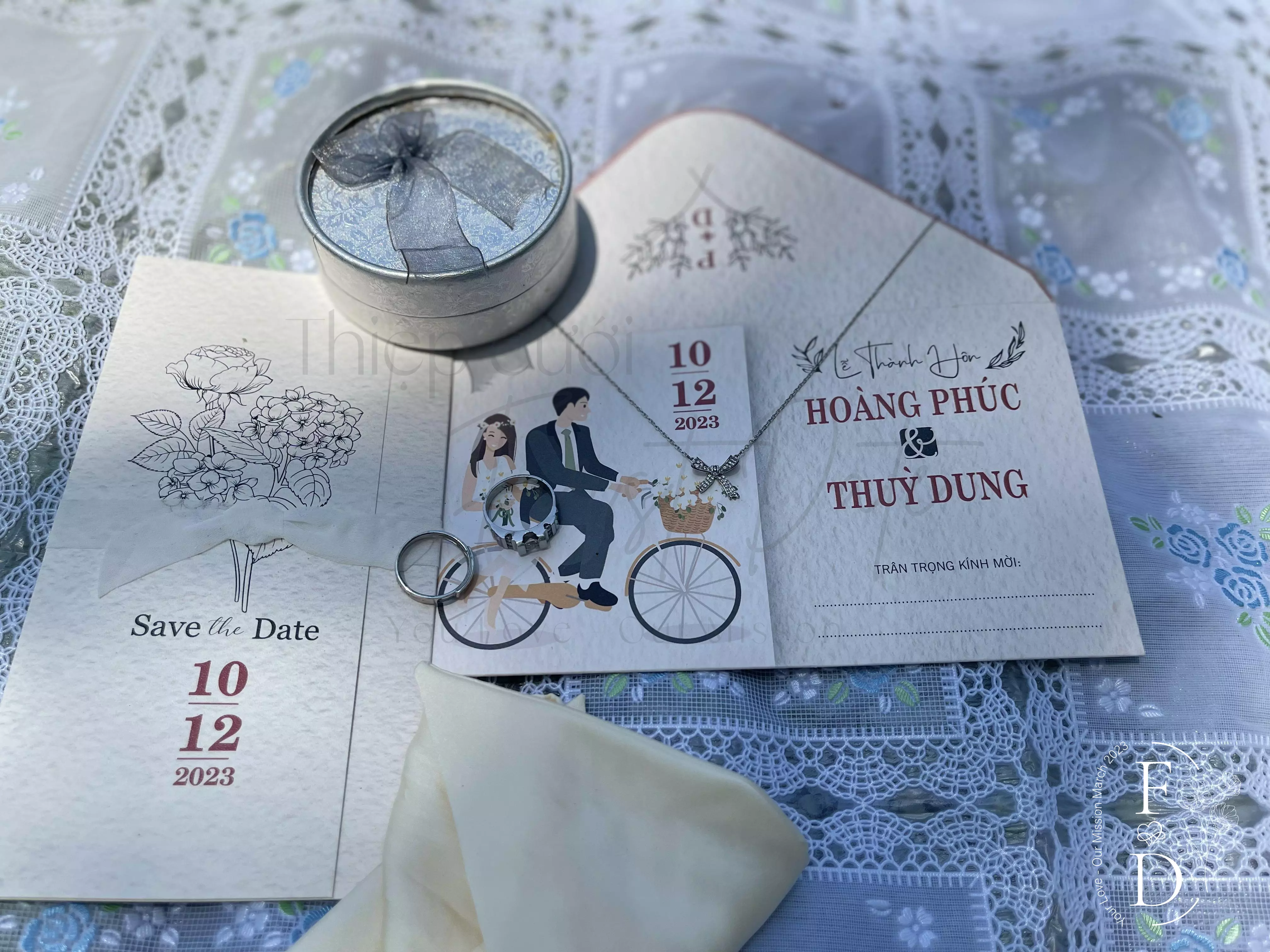 Thiệp cưới in ảnh | DQ-TTN-18-250 | Mẫu thiệp cưới họa tiết lá