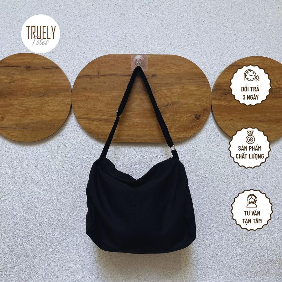 Túi Đeo Chéo Đen TRUELY TOTES Ngăn Rộng Kiểu Dáng Cổ Điển Hàn Quốc TDC8