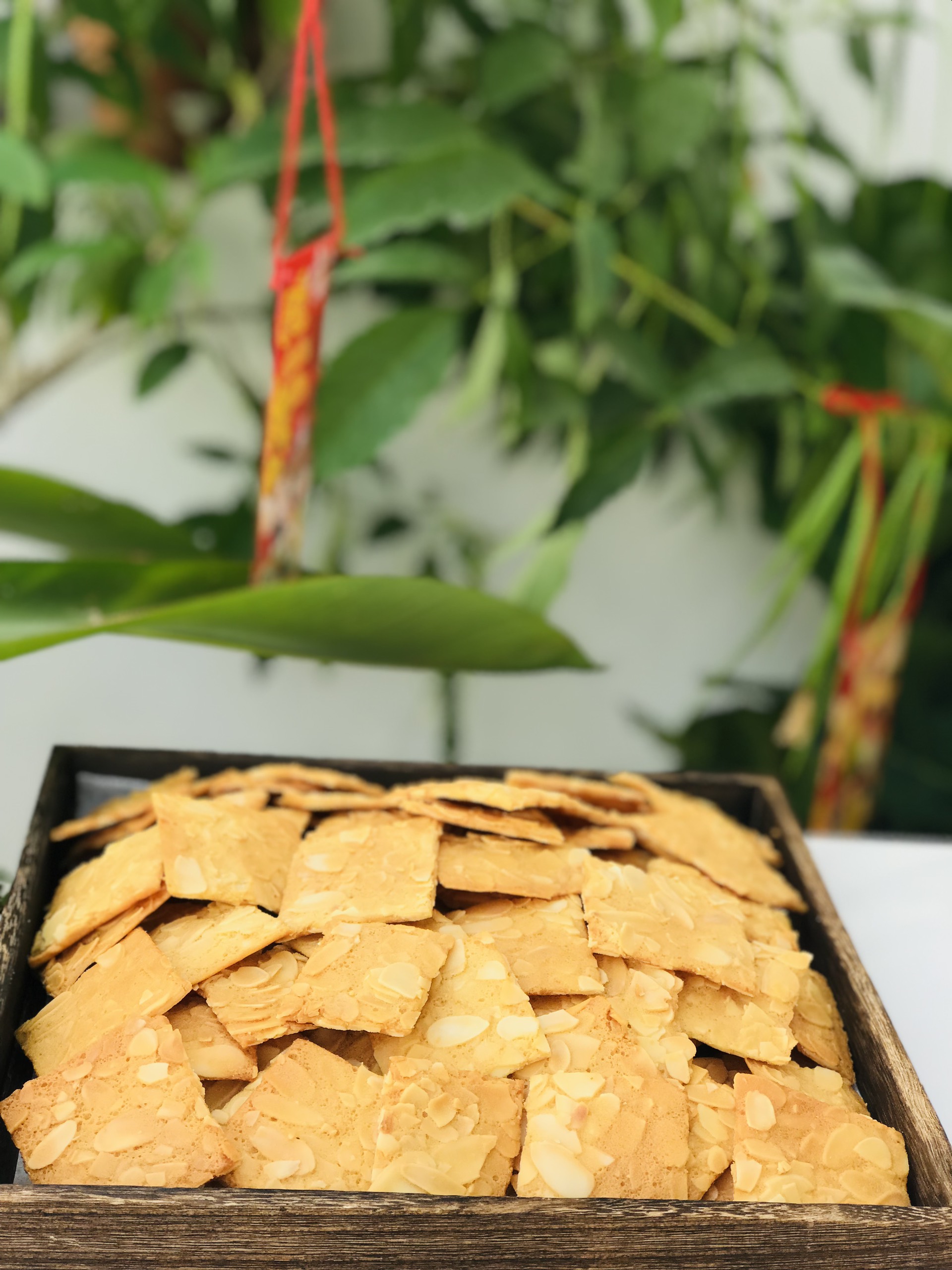 Bánh Cookie Ngói Hạnh Nhân