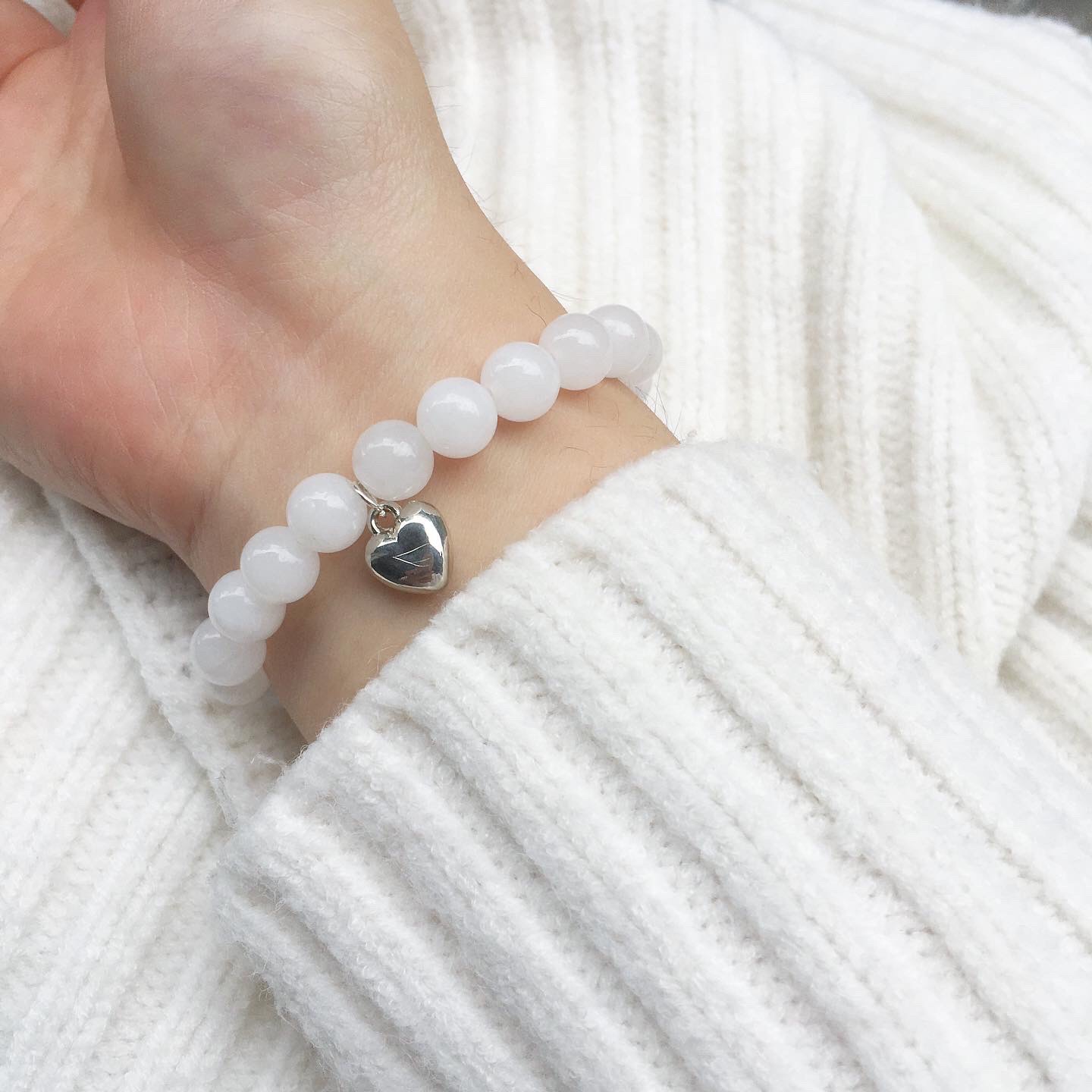 Vòng tay đá Thạch Anh - Charm Trái tim