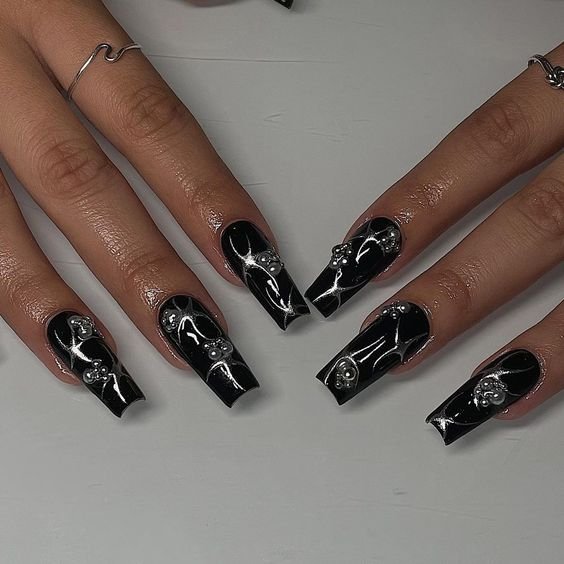 Nailbox luxury đen quý phái