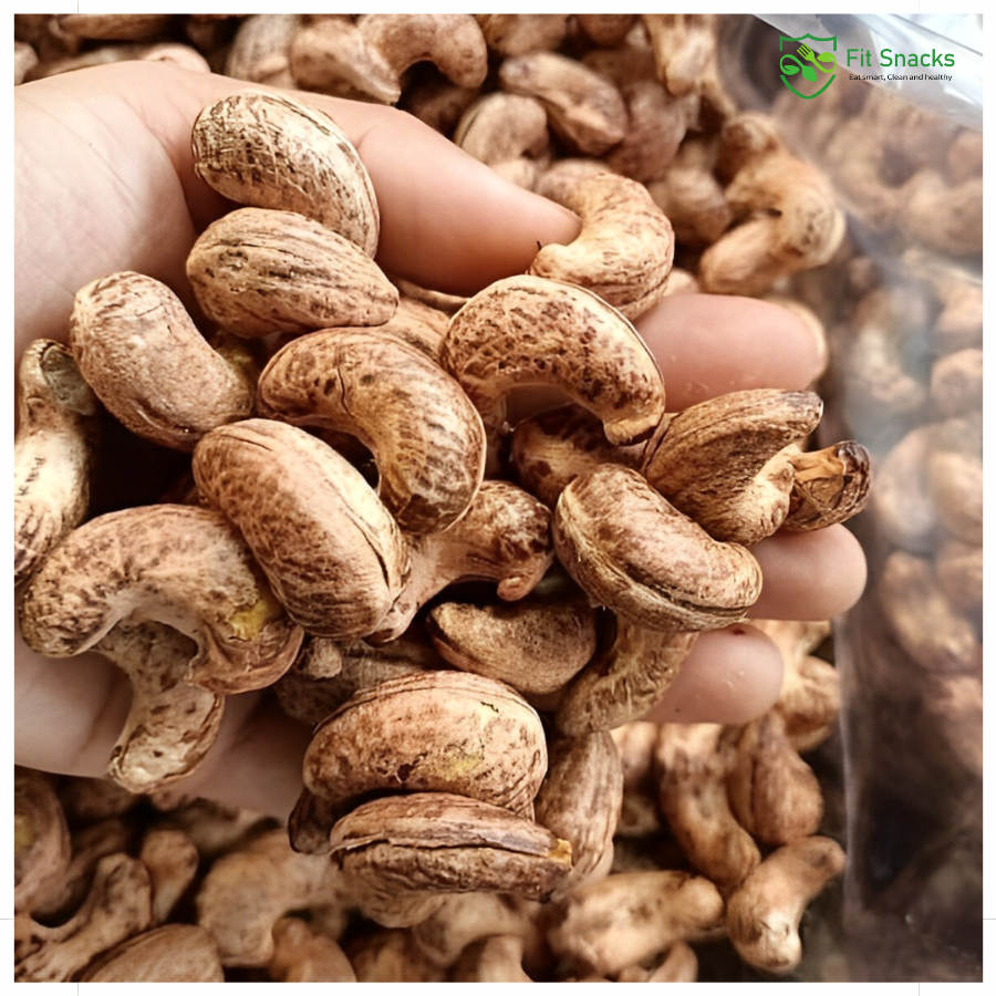 Hạt điều rang muối nguyên vỏ lục 50g Bình Phước | Fit Snacks