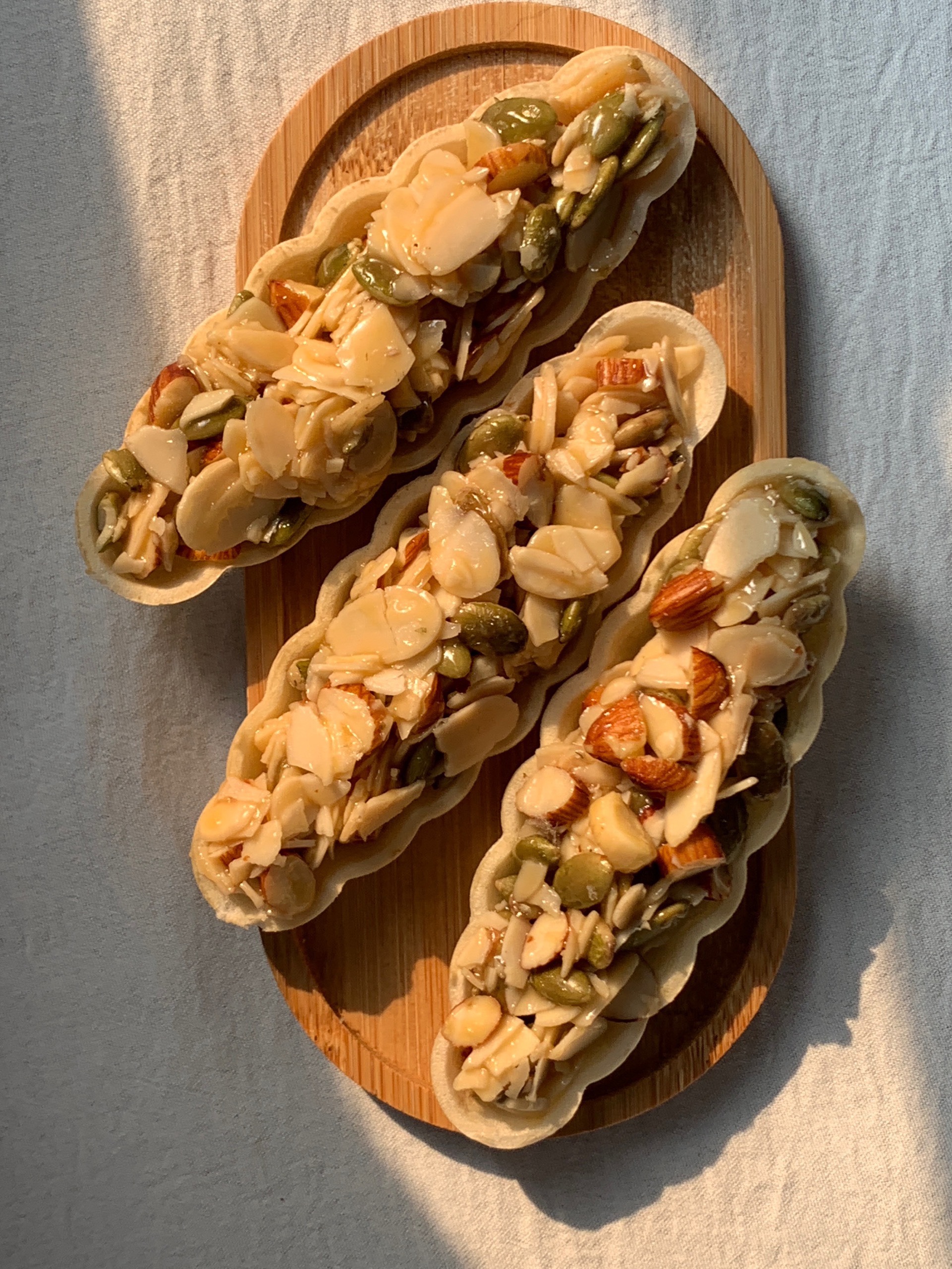 Bánh handmade Nutski Food bánh thuyền mix hạt dinh dưỡng bánh ăn vặt healthy