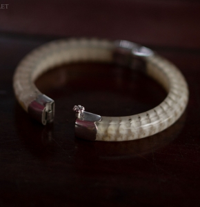 Vòng tay xương rắn - Dominic IMMORTAL